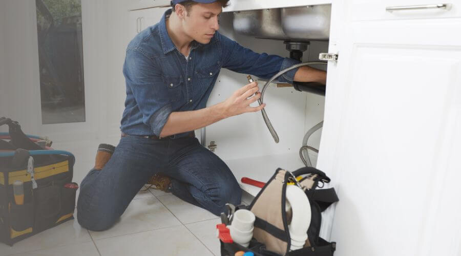 Expert burst pipe repair services in Liberty Center, IN